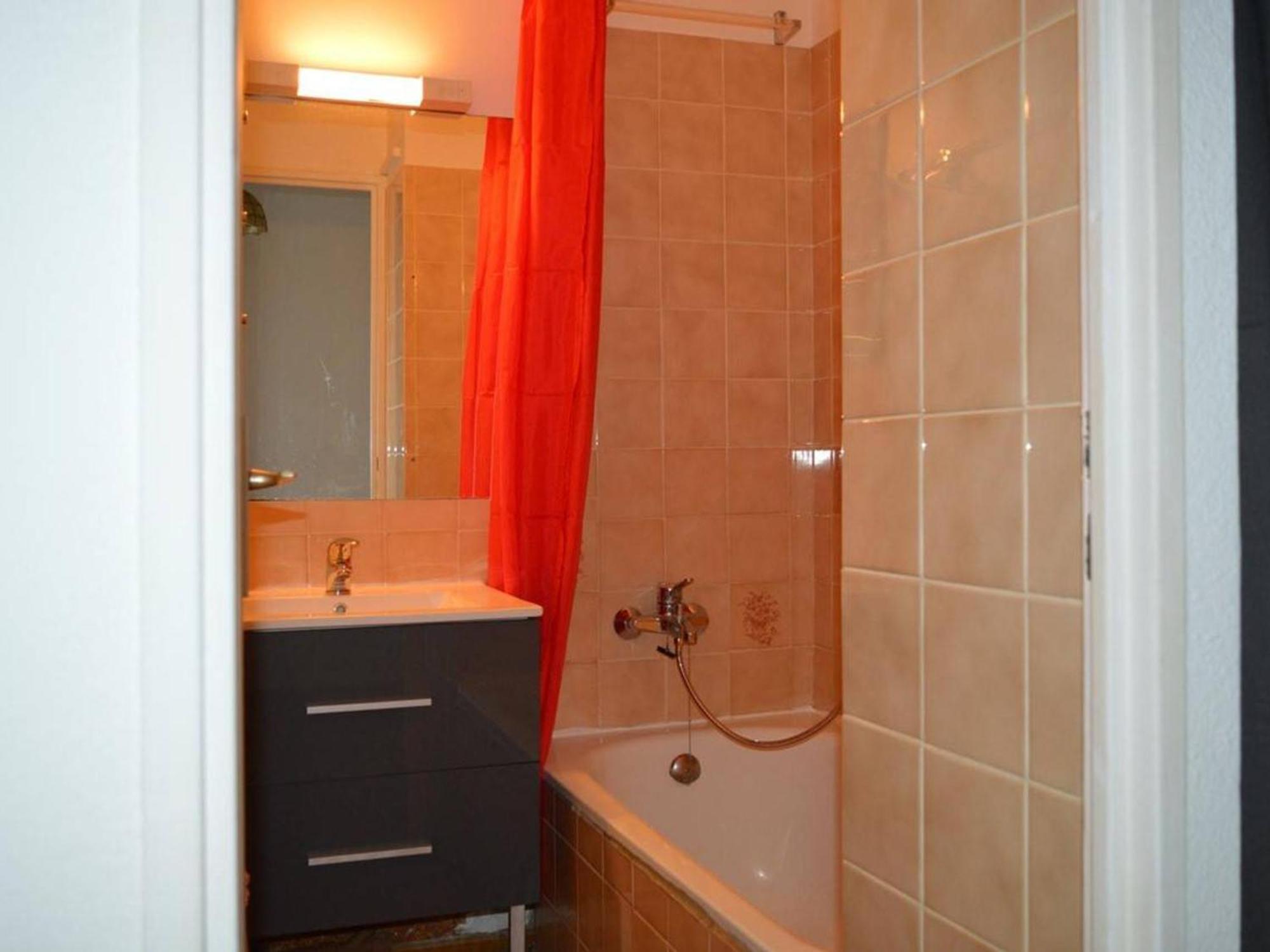 Studio Agreable Avec Loggia, Garage Et Plage A Proximite - 2 Couchages, Golfe-Juan - Fr-1-252-62 מראה חיצוני תמונה