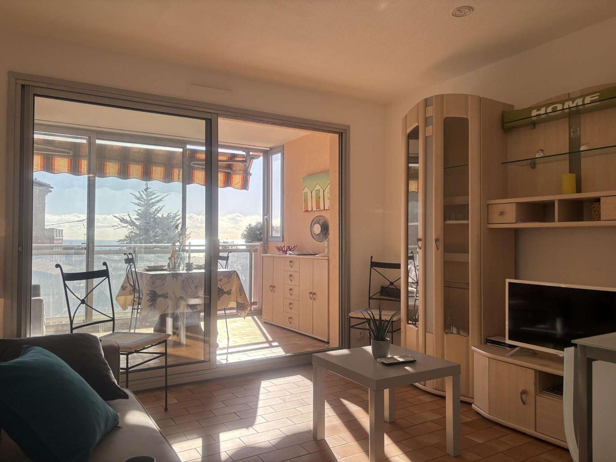 Studio Agreable Avec Loggia, Garage Et Plage A Proximite - 2 Couchages, Golfe-Juan - Fr-1-252-62 מראה חיצוני תמונה