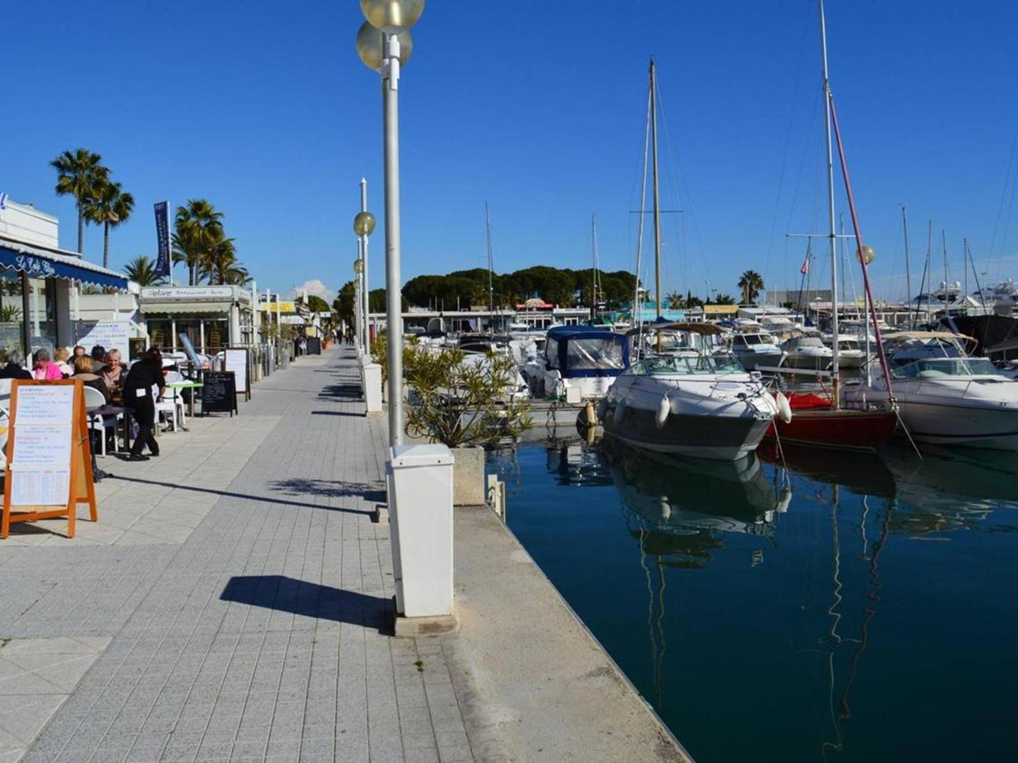 Studio Agreable Avec Loggia, Garage Et Plage A Proximite - 2 Couchages, Golfe-Juan - Fr-1-252-62 מראה חיצוני תמונה